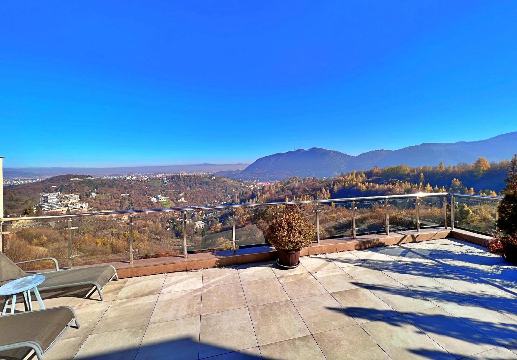 Coroni Seasons Apart With Panoramic View Brasov Ngoại thất bức ảnh