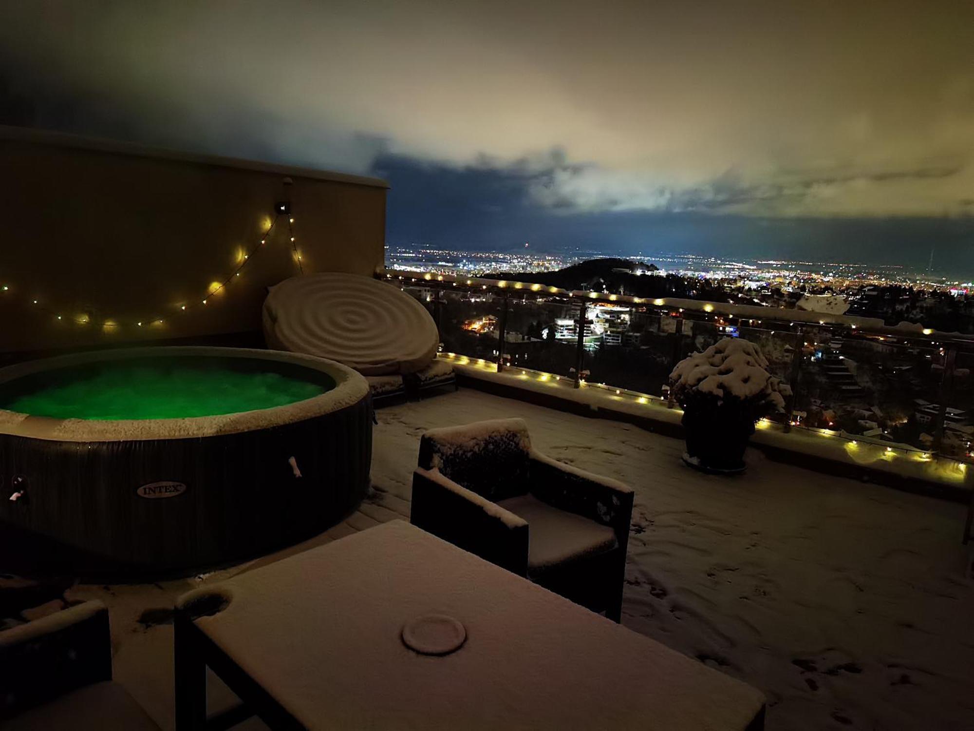 Coroni Seasons Apart With Panoramic View Brasov Ngoại thất bức ảnh